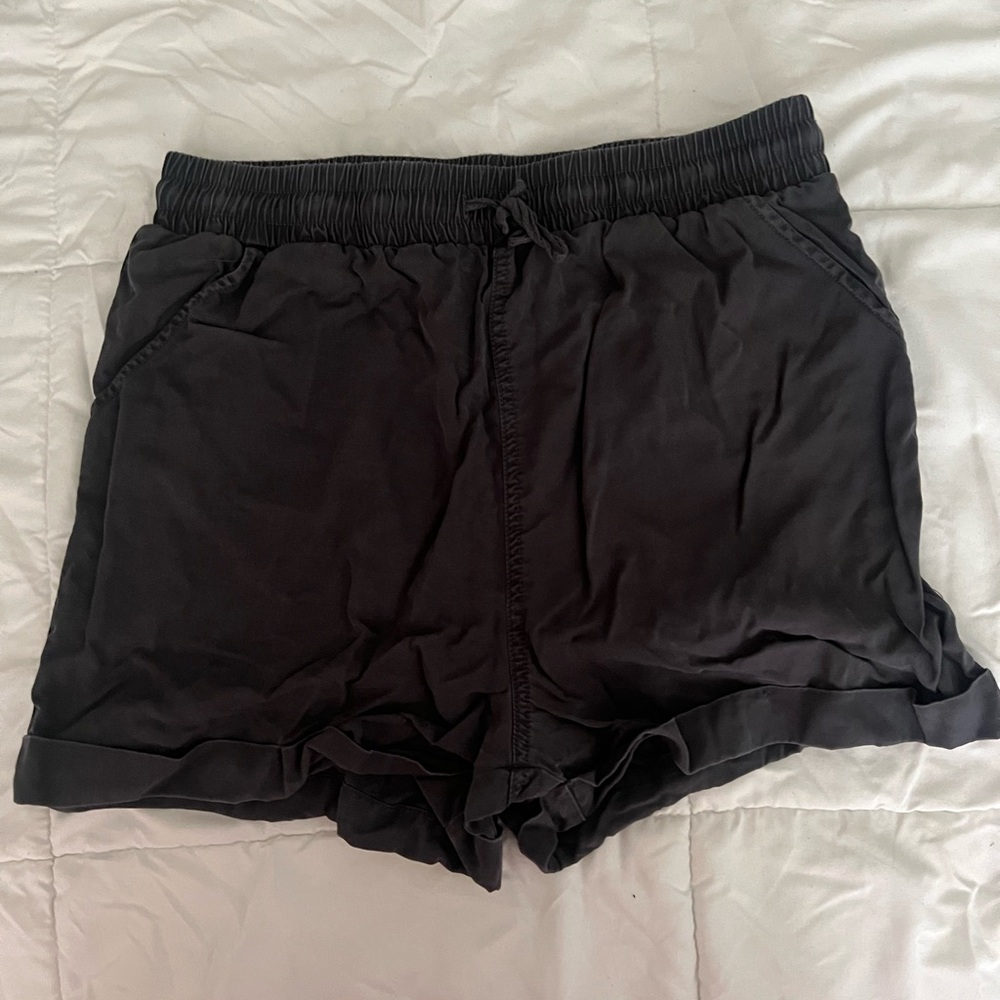 Universal Thread Navy Gray Cargo Shorts
